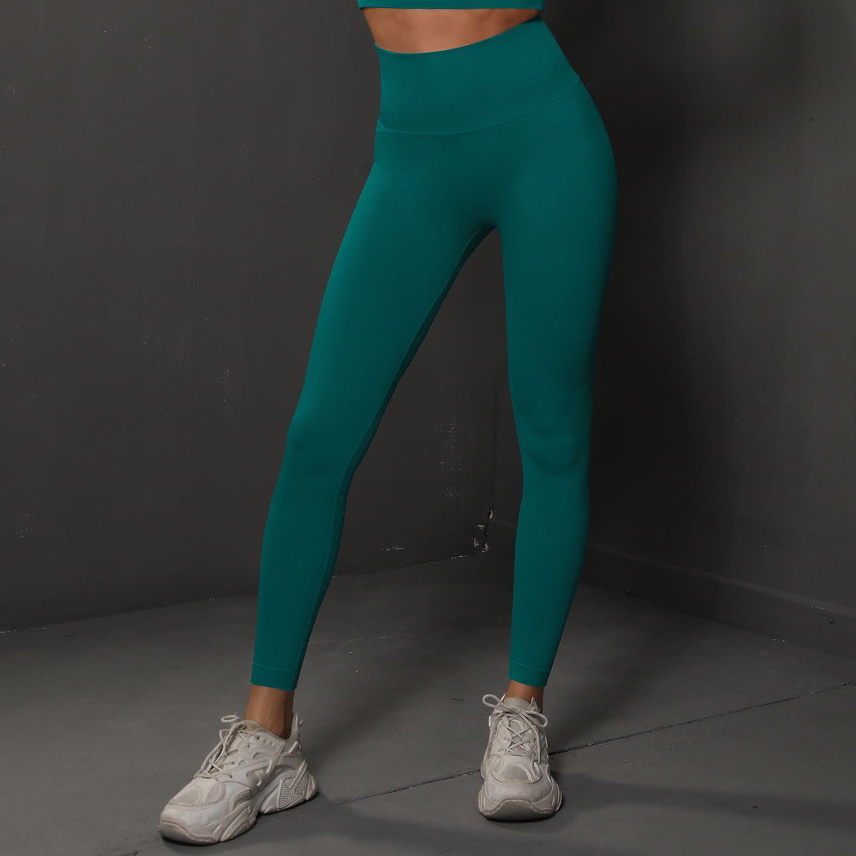 Size M Green Seamless High-Waisted Yoga Pants for Women - Lift Workout Leggings for Running, Gym, and Fitness