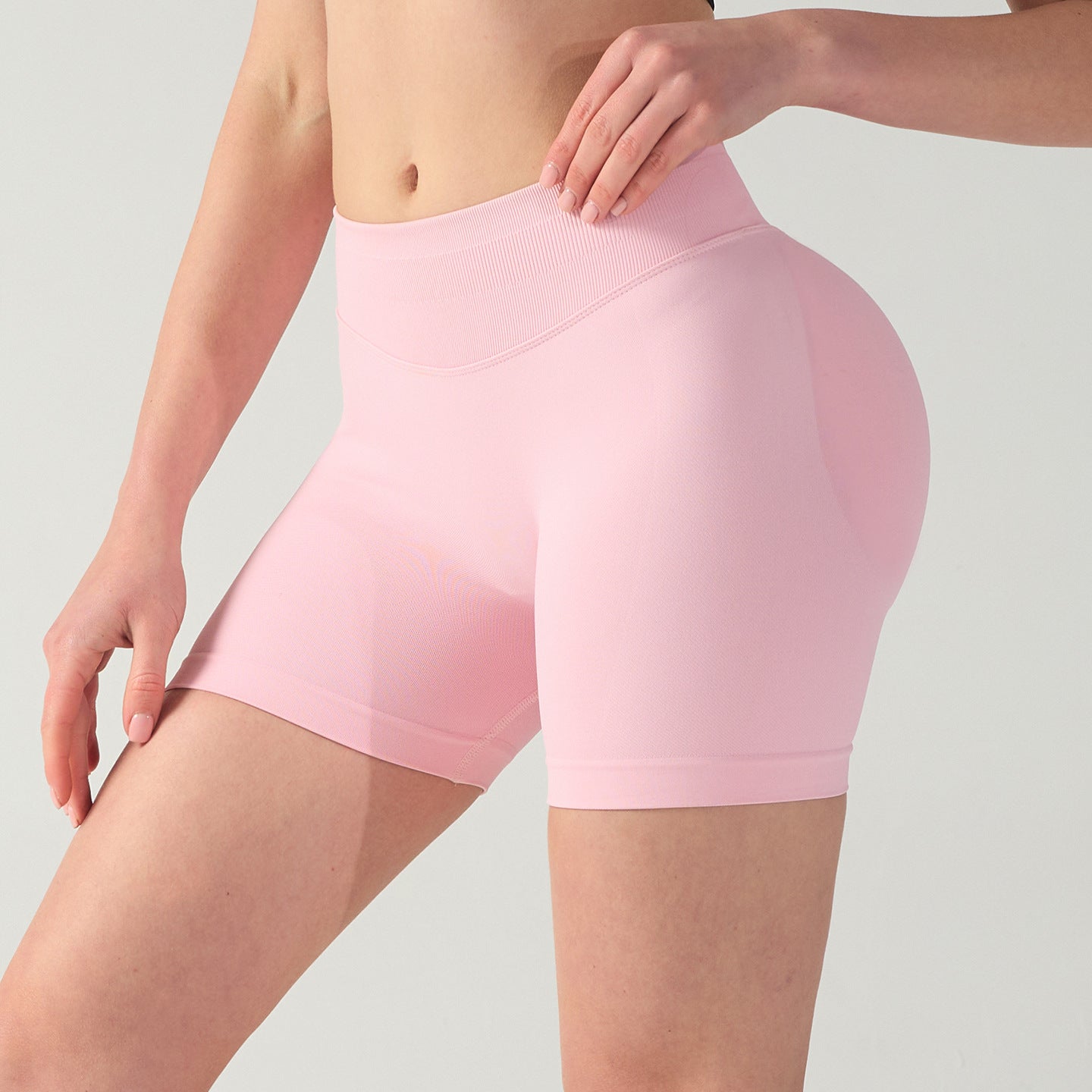 S Black High-Elastic Hip Yoga Shorts - Seamless Mid-Intensity Pilates Workout Shorts
