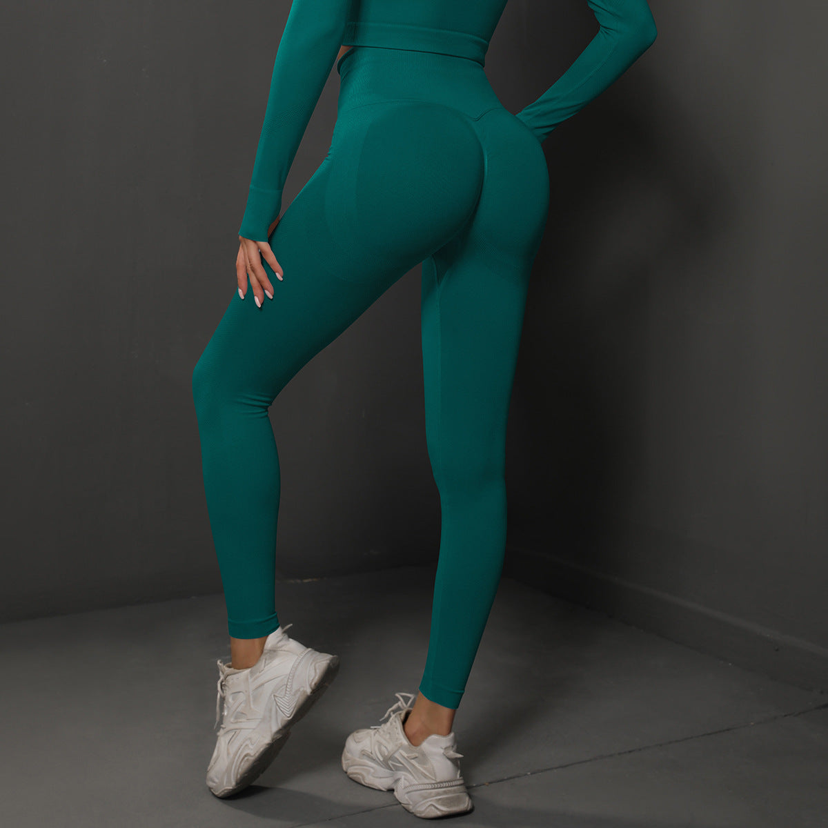Size M Green Seamless High-Waisted Yoga Pants for Women - Lift Workout Leggings for Running, Gym, and Fitness